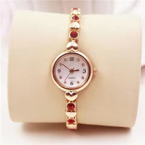 Trend Fashion Elegant Ladies Water Diamond English Watch Small And Simple Bracelet Watch Girls Fashion Women's Watch