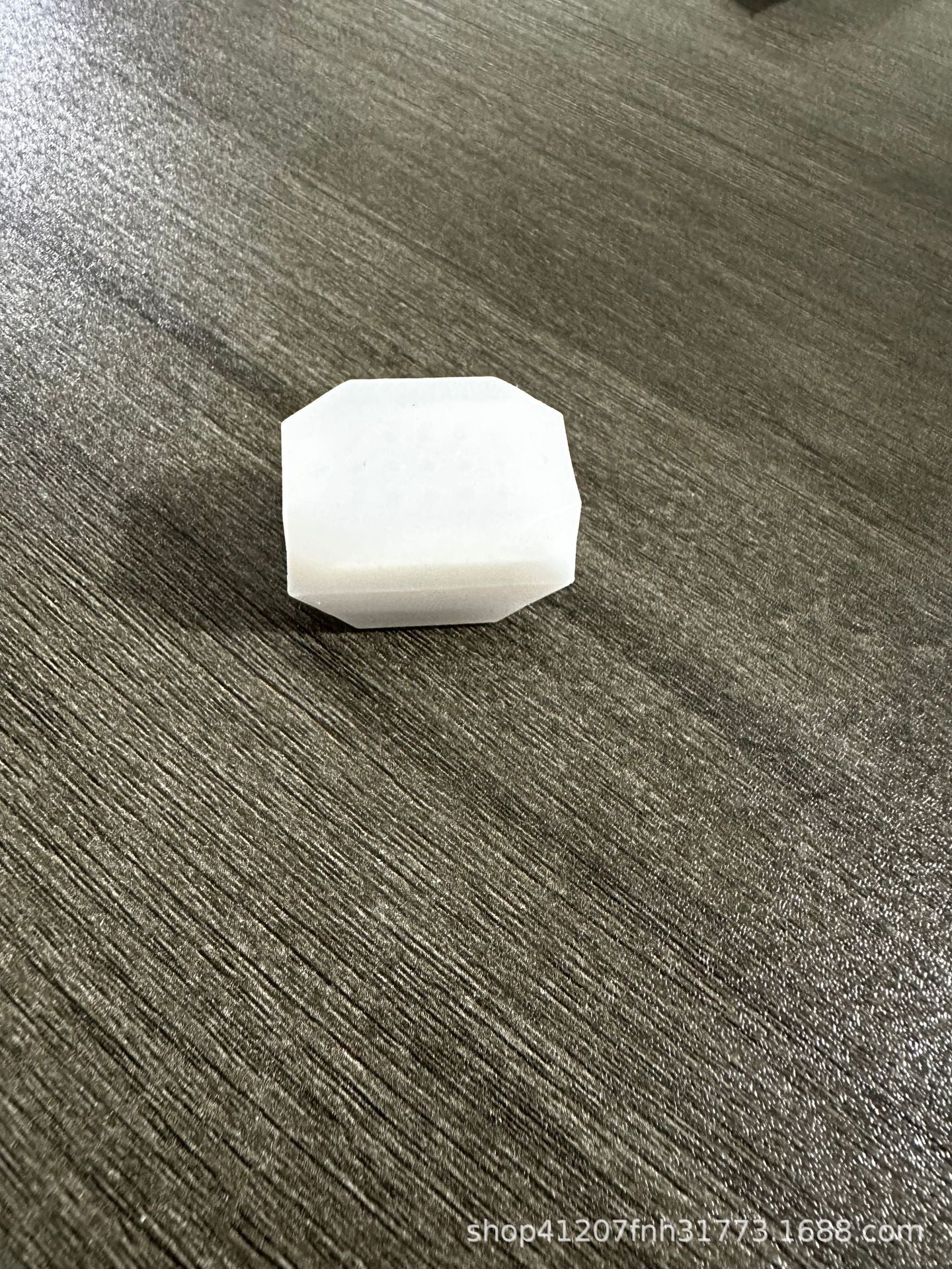 4890158837636