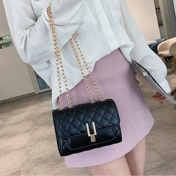 On The New Korean Version Of The Popular PU Small Square Bag Rhombus Embroidery Line Messenger Turn Lock Small Bag Women&#039;s Bag Shoulder Fashion Chain Bag